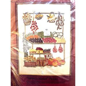 FARMER'S MARKET Vintage Crewel Embroidery Kit, Kitschy Paragon Stitchery 0223